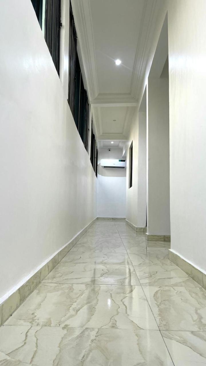 Blueocean Apartment Benin City Buitenkant foto