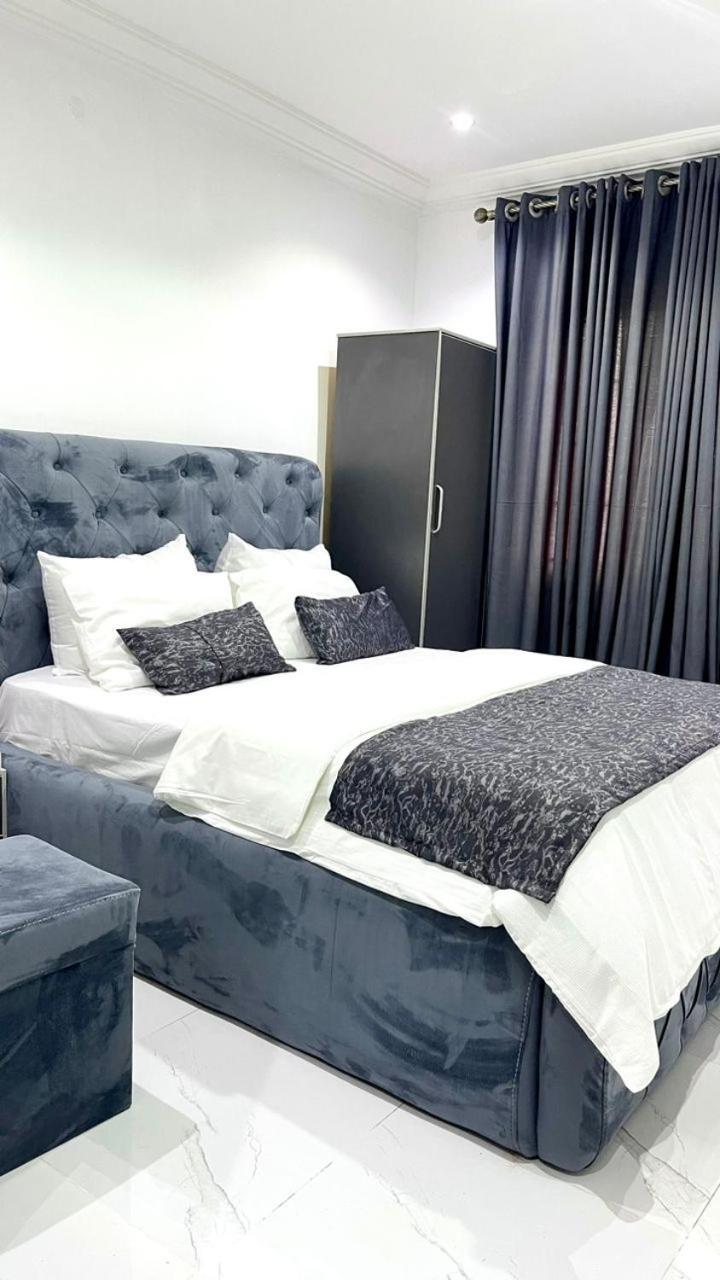 Blueocean Apartment Benin City Buitenkant foto